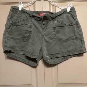 UNIONBAY Women's Olive Cargo Shorts